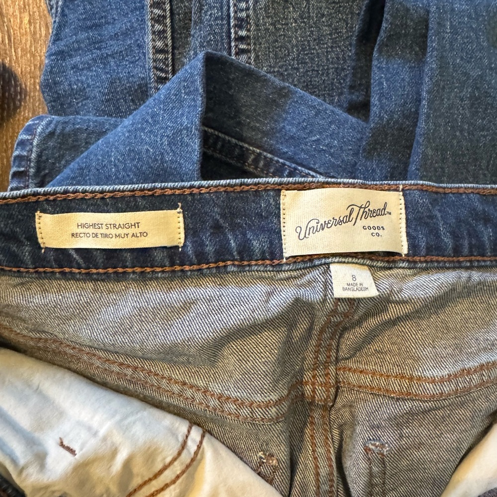 Universal Thread women’s Blue Jeans